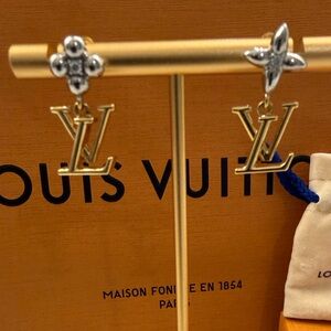 Louis Vuitton Iconic Flower Earrings
